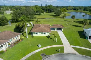 315 NE Brasher Ct, Port Saint Lucie, FL 34983 - Photo 1