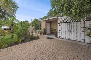 294 NE 45th Ct, Deerfield Beach, FL 33064 - Photo 1