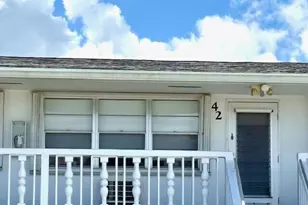 42 Kent C, West Palm Beach, FL 33417 - Photo 1