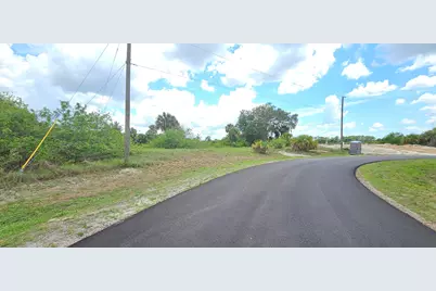 8055 Sunrise Circle, Labelle, FL 33935 - Photo 1