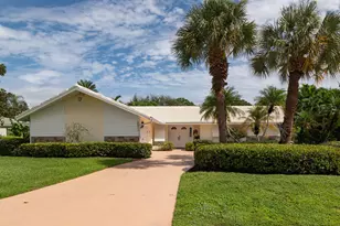 2811 SE Fairway W, Stuart, FL 34997 - Photo 1