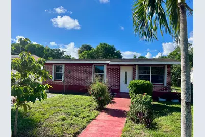 725 W 9th Street, Riviera Beach, FL 33404 - Photo 1