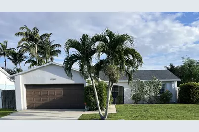 10089 Penzance Lane, Royal Palm Beach, FL 33411 - Photo 1