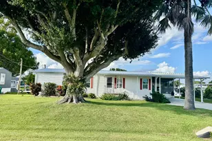 1903 SE 30th Street S, Okeechobee, FL 34974 - Photo 1