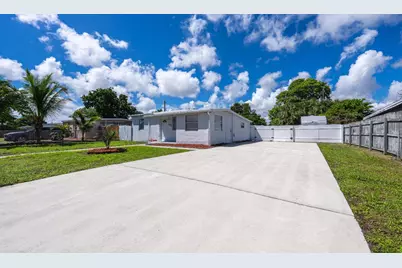 5337 NE 17th Avenue, Pompano Beach, FL 33064 - Photo 1