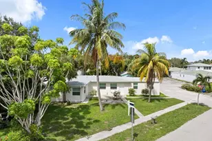 121 S Lake Dr, Lantana, FL 33462 - Photo 1