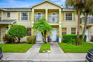 2185 SE Grand Dr, Port Saint Lucie, FL 34952 - Photo 1