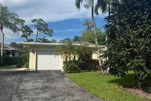 13174 Eastpointe Way, Palm Beach Gardens, FL 33418 - Photo 1
