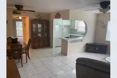 424 Chatham U, West Palm Beach, FL 33417 - Photo 1