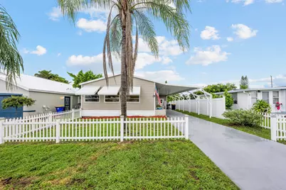 8199 SE Eagle Avenue, Hobe Sound, FL 33455 - Photo 1