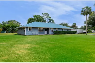 588 NE 28th Avenue, Okeechobee, FL 34972 - Photo 1