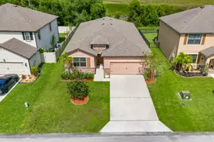 6122 NW Regent St, Port Saint Lucie, FL 34983 - Photo 1