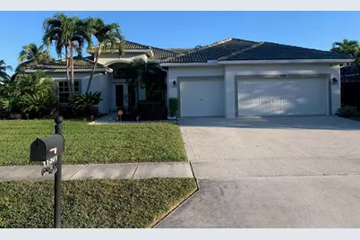 11301 Edgewater Circle, Wellington, FL 33414 - Photo 1
