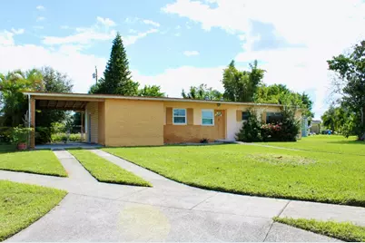 305 SE Airoso Boulevard, Port Saint Lucie, FL 34983 - Photo 1