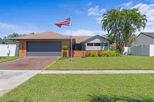 401 S Country Club Blvd, Boca Raton, FL 33487 - Photo 1