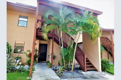 902 Lakeview Circle, Royal Palm Beach, FL 33411 - Photo 1