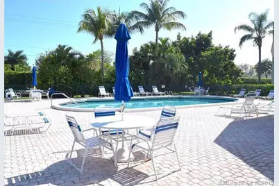 555 Banyan Tree Lane #5, Delray Beach, FL 33483 - Photo 1