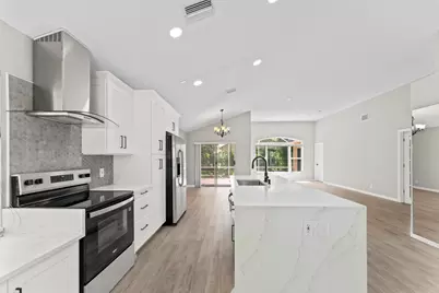 2022 Bonisle Circle, Palm Beach Gardens, FL 33418 - Photo 1