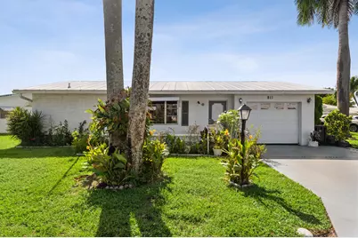 811 SW 18th Court, Boynton Beach, FL 33426 - Photo 1