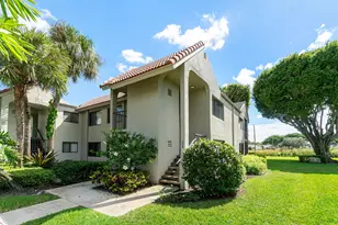 5533 Fairway Park Dr, Boynton Beach, FL 33437 - Photo 1