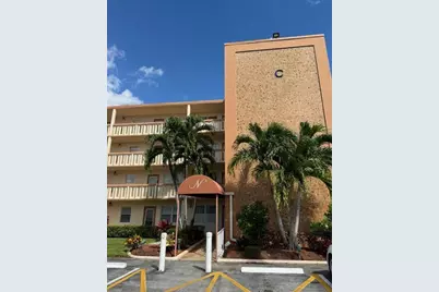 1043 Newcastle C, Boca Raton, FL 33434 - Photo 1