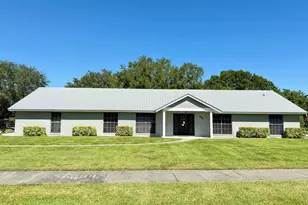 411 W Avenida Del Rio, Clewiston, FL 33440 - Photo 1