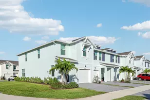 5719 SE Edgewater Cir, Stuart, FL 34997 - Photo 1