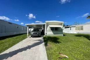 30 SE Flamenco Way, Port Saint Lucie, FL 34952 - Photo 1