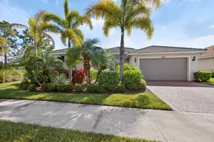 10102 SW Cypress Wood Ct, Port Saint Lucie, FL 34987 - Photo 1