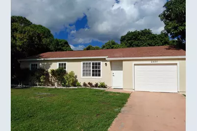 2431 SE Robin Circle, Port Saint Lucie, FL 34952 - Photo 1