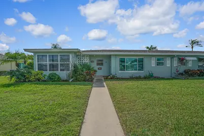 202 High Point Terrace W #A, Delray Beach, FL 33445 - Photo 1