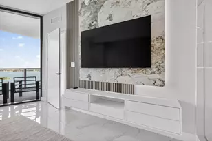 700 NE 23rd St, Miami, FL 33137 - Photo 1