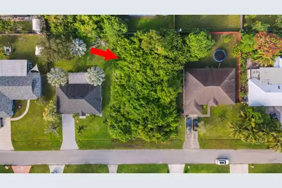 2220 SE Glover Street, Port Saint Lucie, FL 34984 - Photo 1
