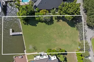 2002 Notre Dame Dr, Lake Worth, FL 33460 - Photo 1