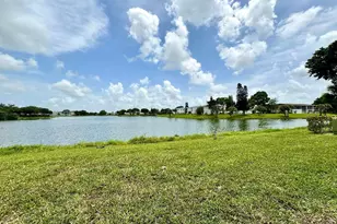 359 Chatham R, West Palm Beach, FL 33417 - Photo 1