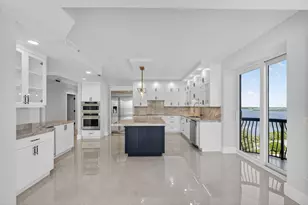 5150 N Ocean Dr, Singer Island, FL 33404 - Photo 1