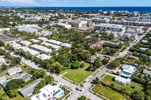 111 SW 2nd St, Delray Beach, FL 33444 - Photo 1