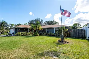 1082 SE Damask Ave, Port Saint Lucie, FL 34983 - Photo 1