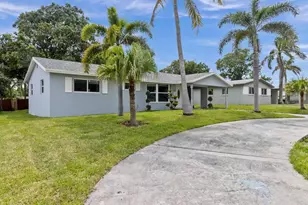 426 SW 8th Ave, Boynton Beach, FL 33435 - Photo 1