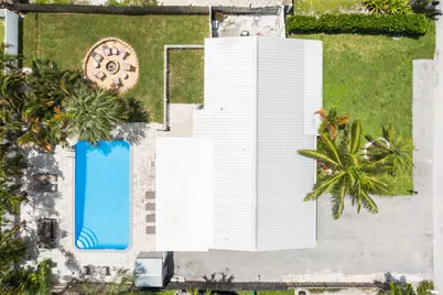 19165 SE Homewood Avenue, Jupiter, FL 33469 - Photo 1