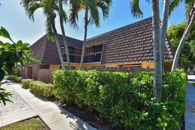 11 Atrium Circle #D, Atlantis, FL 33462 - Photo 1