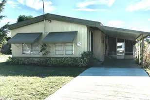 7148 SE Seahawk St, Hobe Sound, FL 33455 - Photo 1