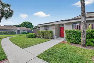 211 Meadows Dr, Boynton Beach, FL 33436 - Photo 1