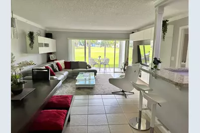 9 Piedmont A, Delray Beach, FL 33484 - Photo 1