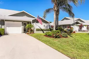 6639 SE Yorktown Dr, Hobe Sound, FL 33455 - Photo 1