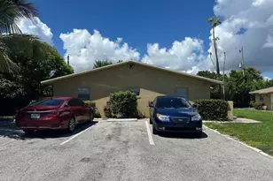 7905 Loomis St, Lake Worth, FL 33462 - Photo 1