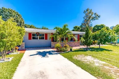2512 S 13th Street, Fort Pierce, FL 34982 - Photo 1