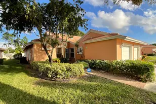5570 Royal Lake Cir, Boynton Beach, FL 33437 - Photo 1