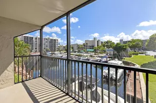 4 Royal Palm Way, Boca Raton, FL 33432 - Photo 1