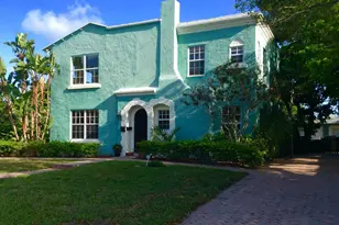 382 Ellamar Rd, West Palm Beach, FL 33405 - Photo 1